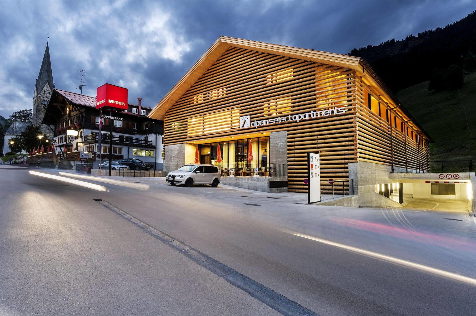 Alpen Select Apartments Kleinwalsertal Mittelberg Exterior photo